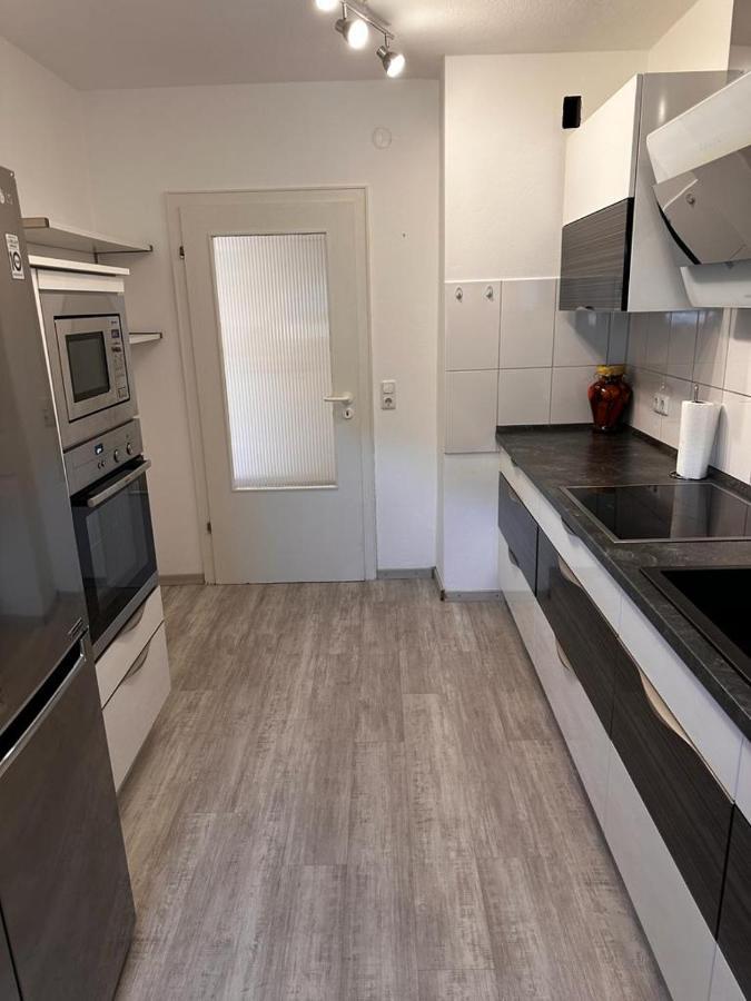 A&V Apartments Wunderschoene Rheinblick Wohnung Zum Entspannen Apt Ela Duisburg Exteriör bild